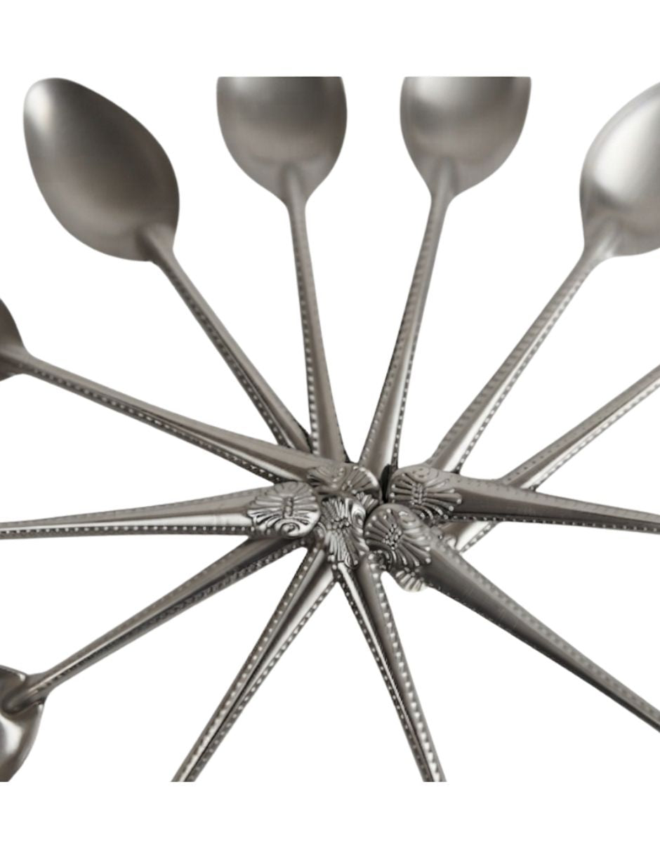 Set de 12 cucharas plateado