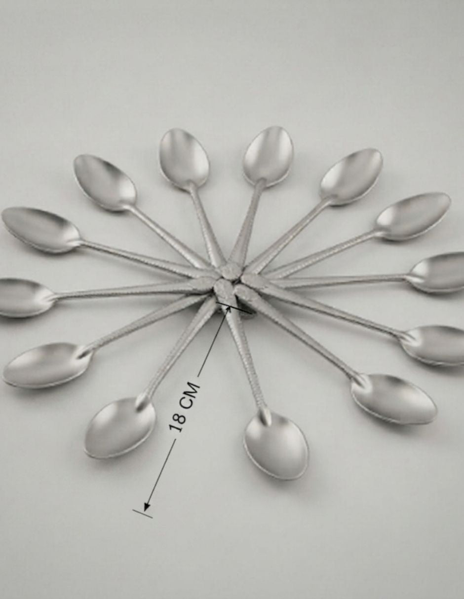 Set de 12 cucharas plateado
