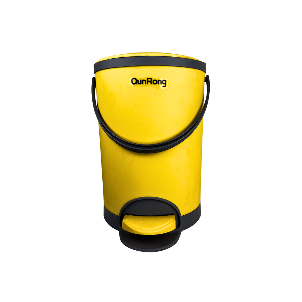 Bote de basura de plástico amarillo