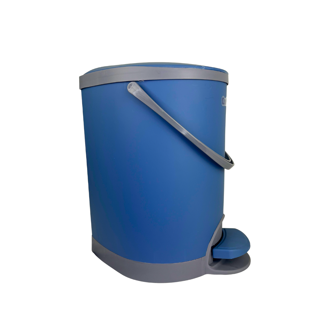 Bote de basura de plástico azul
