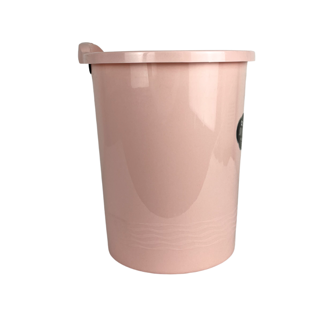 Bote de basura rosa