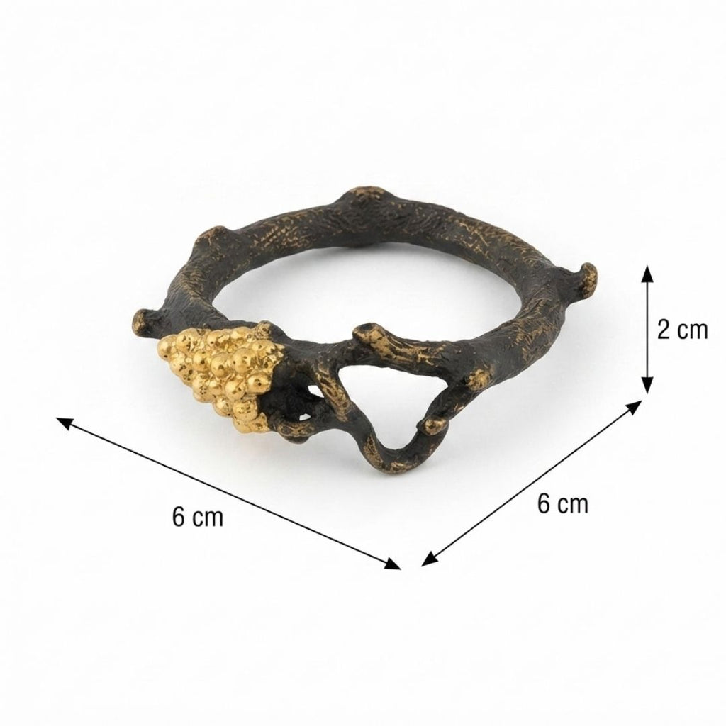 Juego de anillos ramas con uvas